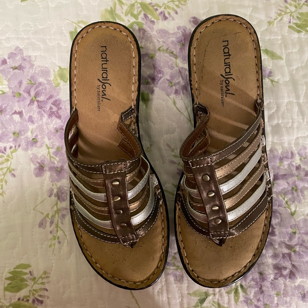 Natural Soul by Naturalizer Wedge Sandals. Size 8M. Like new condition. - Picture 5 of 7